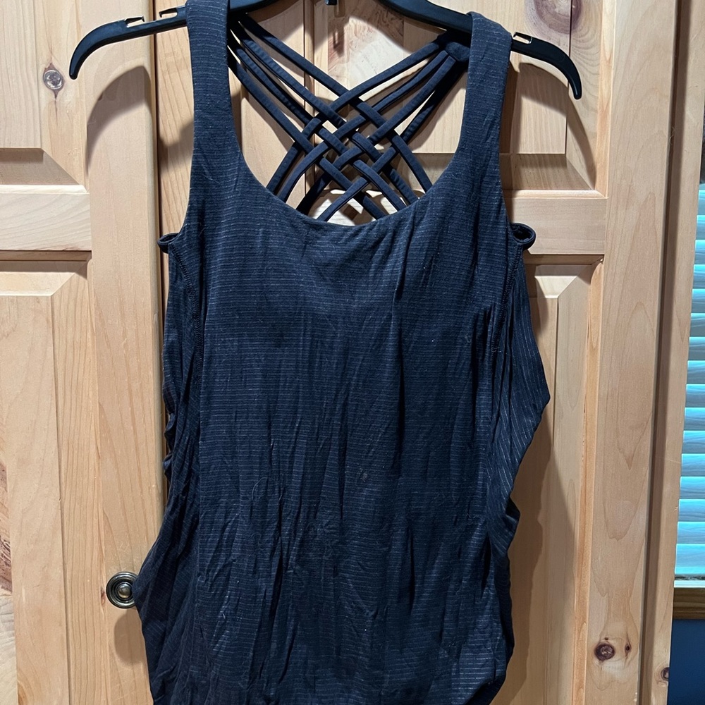 Lululemon wild tank top size 8